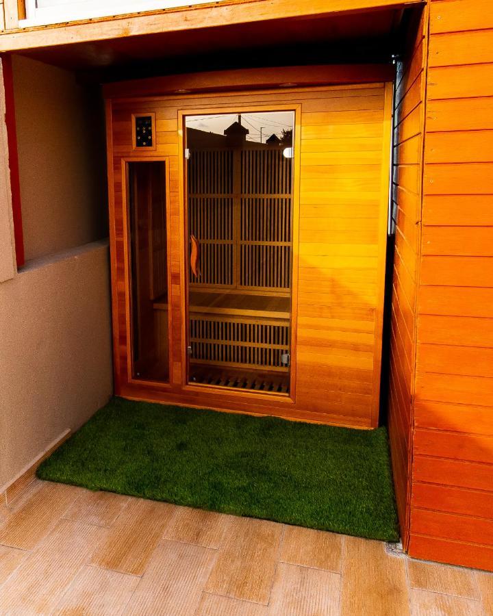 Evasion En Plein Coeur De La Ville T2 Jacuzzis Sauna Et Piscine Au Centre De بورت لويس المظهر الخارجي الصورة